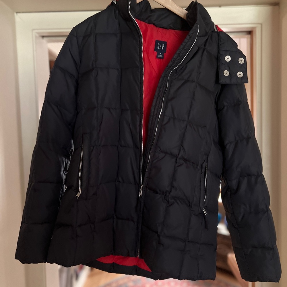 GAP Black Quilted Jacket with Red Lining